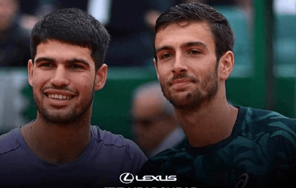 次站上领奖 次站上领奖